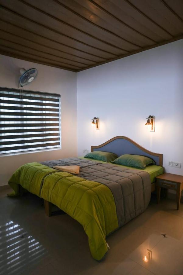 The Nirvana Resort Munnar Exterior photo