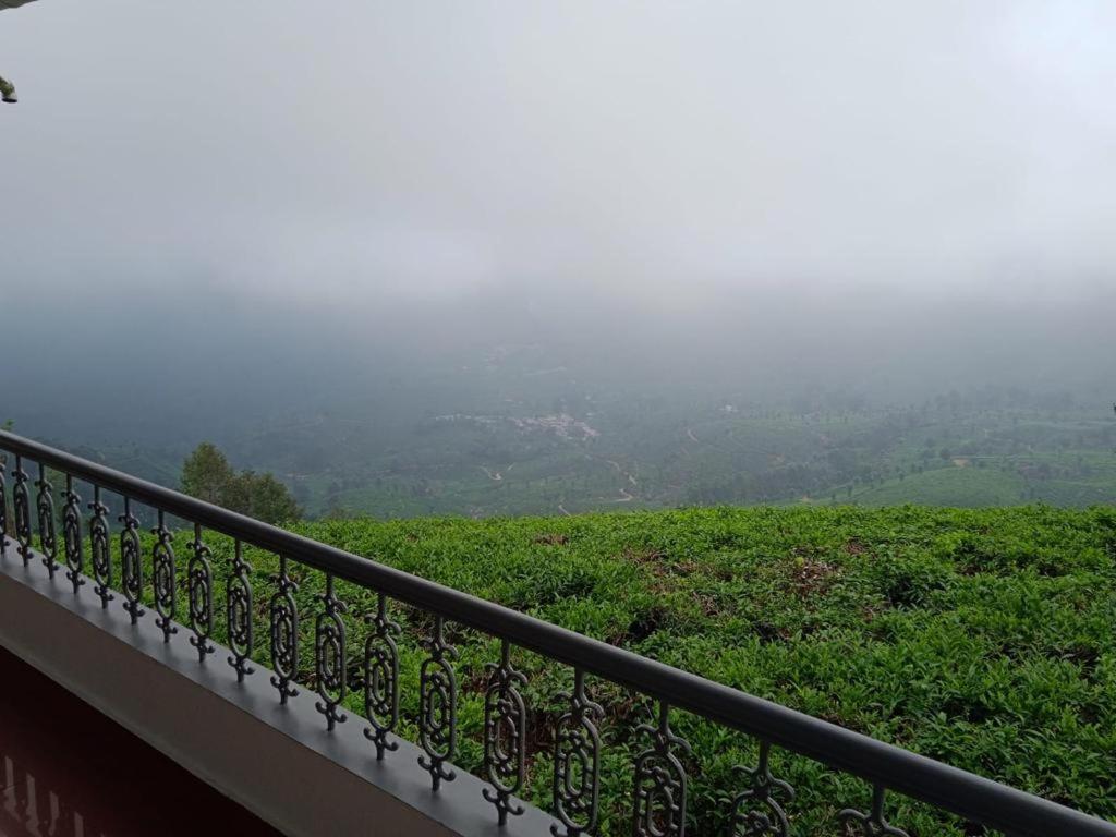 The Nirvana Resort Munnar Exterior photo